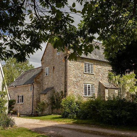 Horseshoe Barn Axminster Esterno foto
